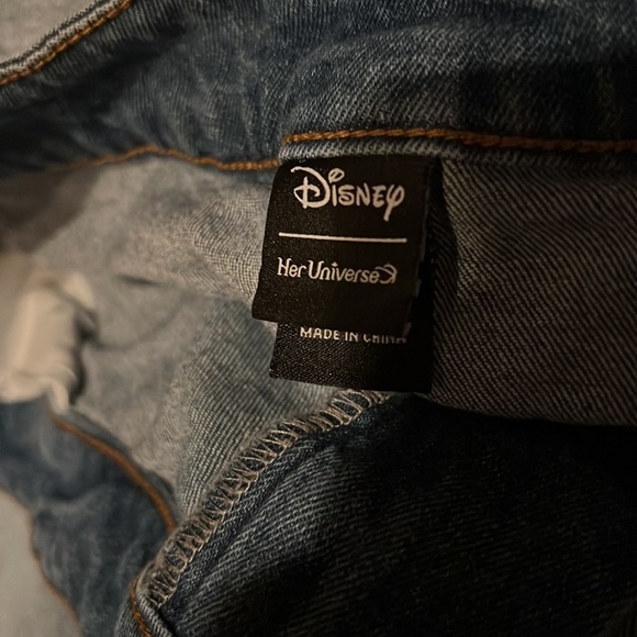 Plus Size Disney Mickey & Minnie Mouse Jeans. 👖Size 20. Very Cute for the Curvy - Picture 8 of 9